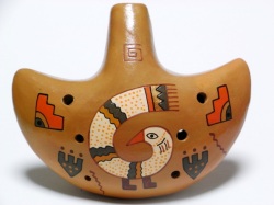 インカの儀礼用ナイフ　トゥミ型オカリナ